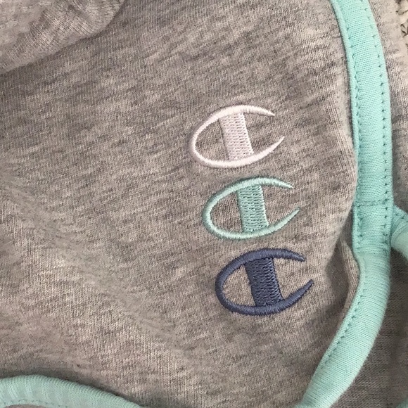 Champion Girls Shorts from Tillys Size M - Picture 4 of 4